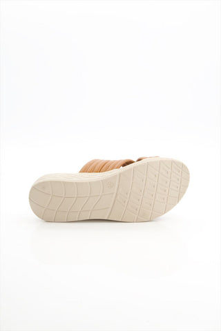 Women Tan Comfortable Slipper