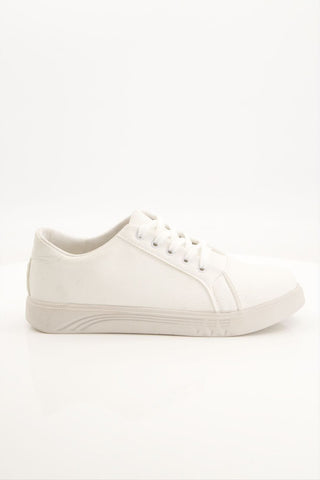 Women white sneaker